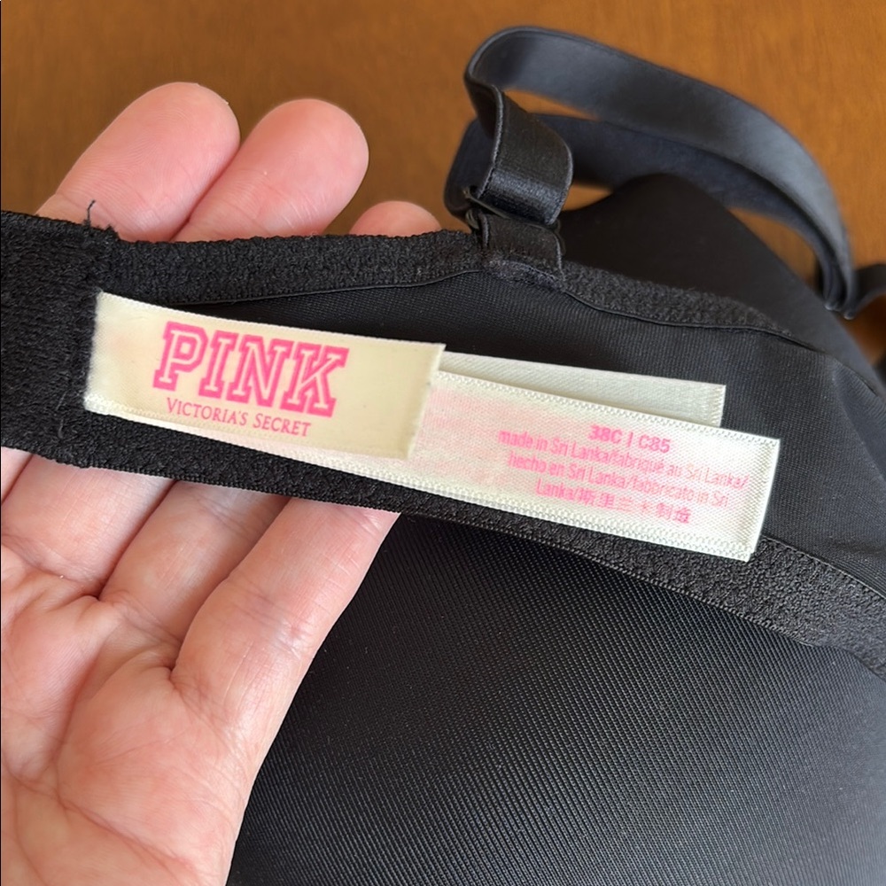 Victoria's Secret Black T-Shirt Bra - Picture 2 of 6
